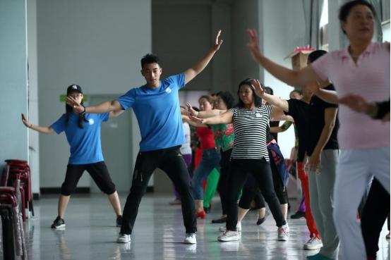 冠军为纽带，榜样力量引领全民健身志愿服务新