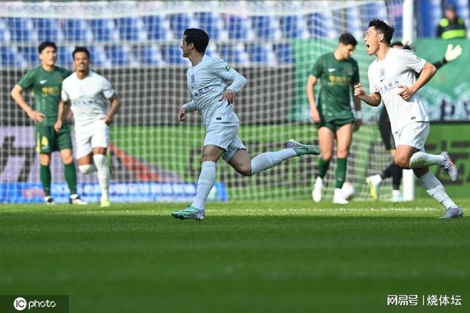 浙江主场1-1申花积分接近清零，申花客场1分仍需