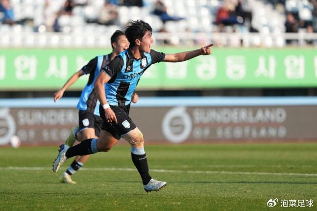 K1联赛浦项险胜江原 水原三星延续连胜势头 女足