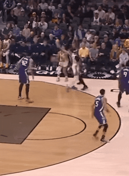 库里复出两场助攻追梦创历史第二纪录 掘金逆转