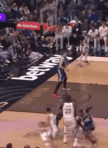 库里复出两场助攻追梦创历史第二纪录 掘金逆转